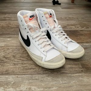 nike blazer mid